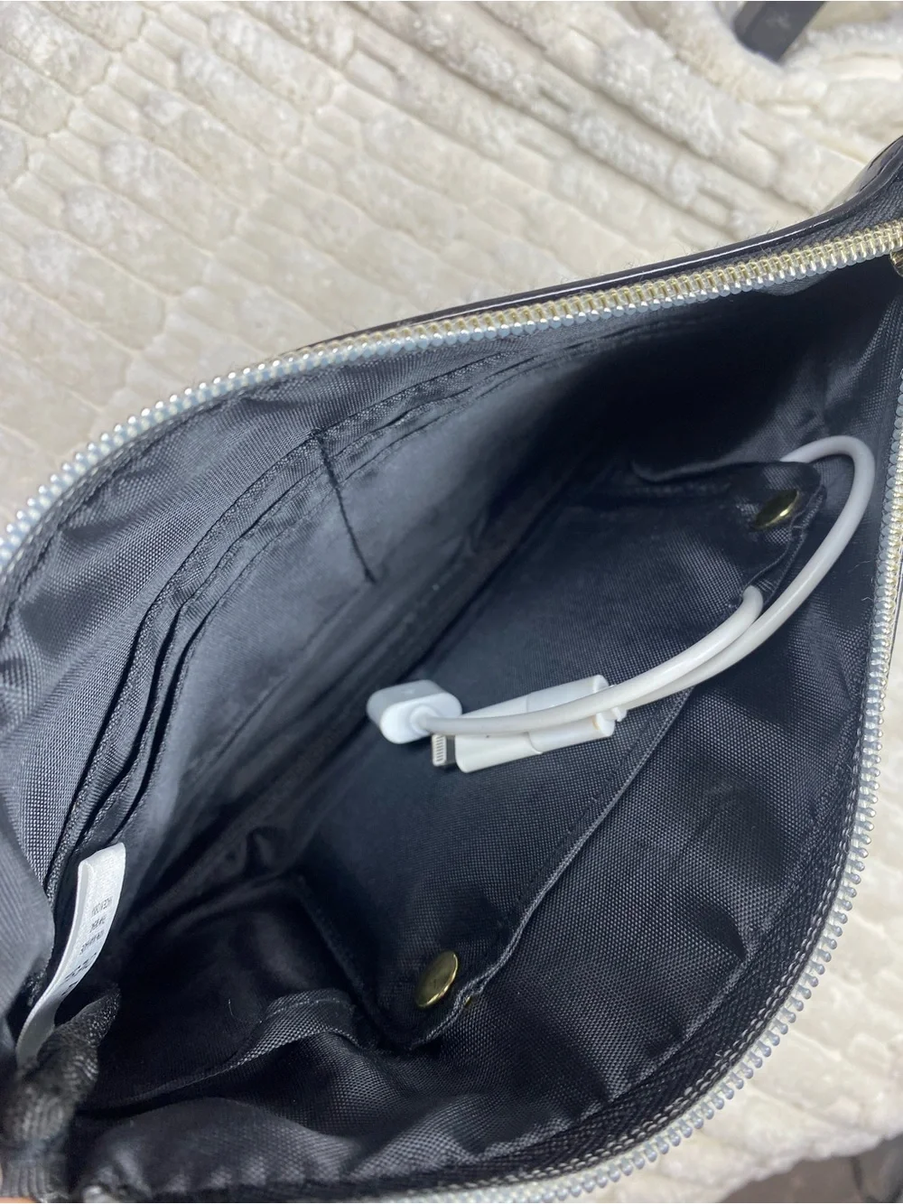 Liz Claiborne Black Patent Leather Phone Charging Wallet Wristlet Clutch